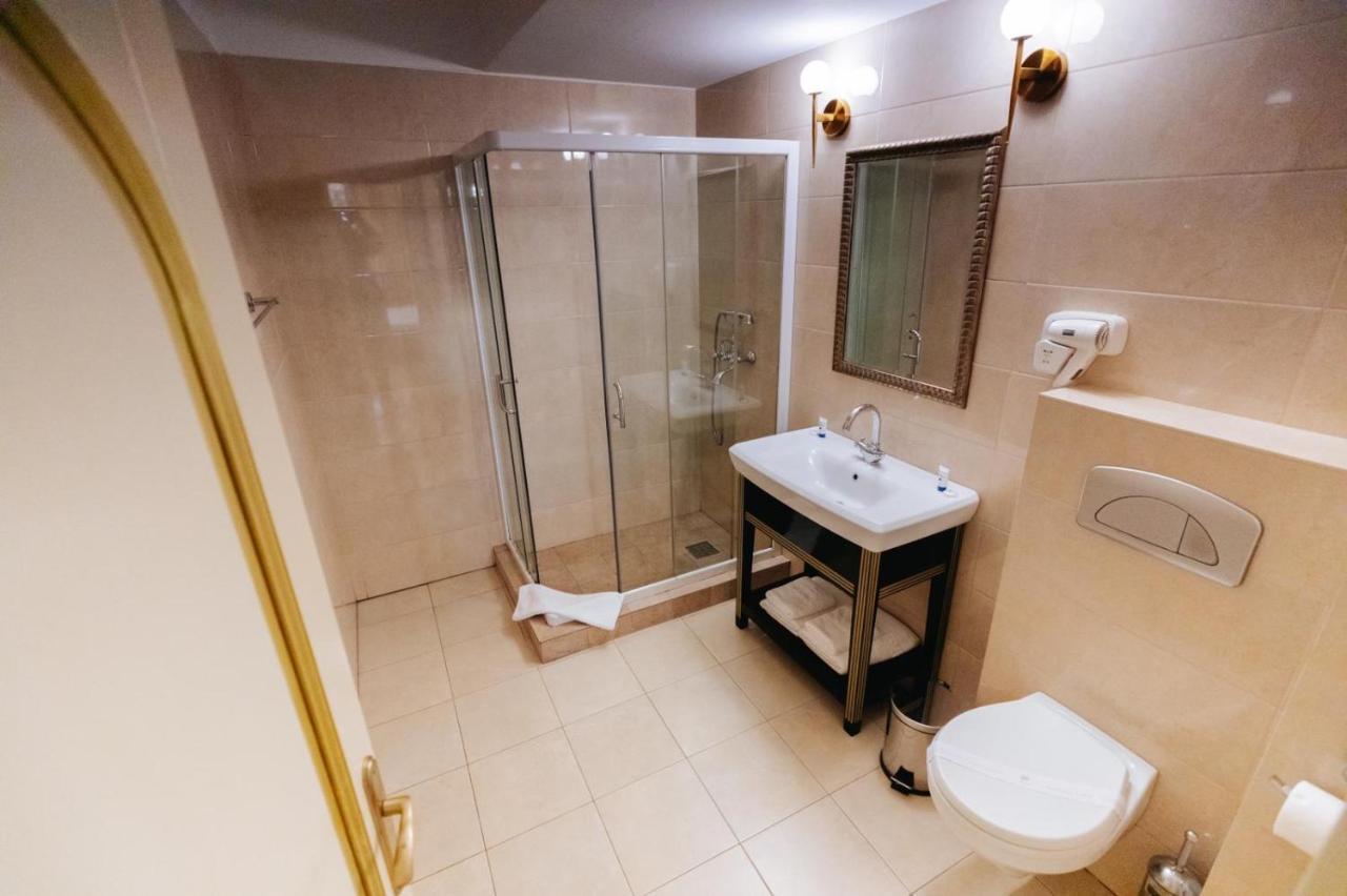 Hotel Goya Collection Târgu Jiu Екстериор снимка