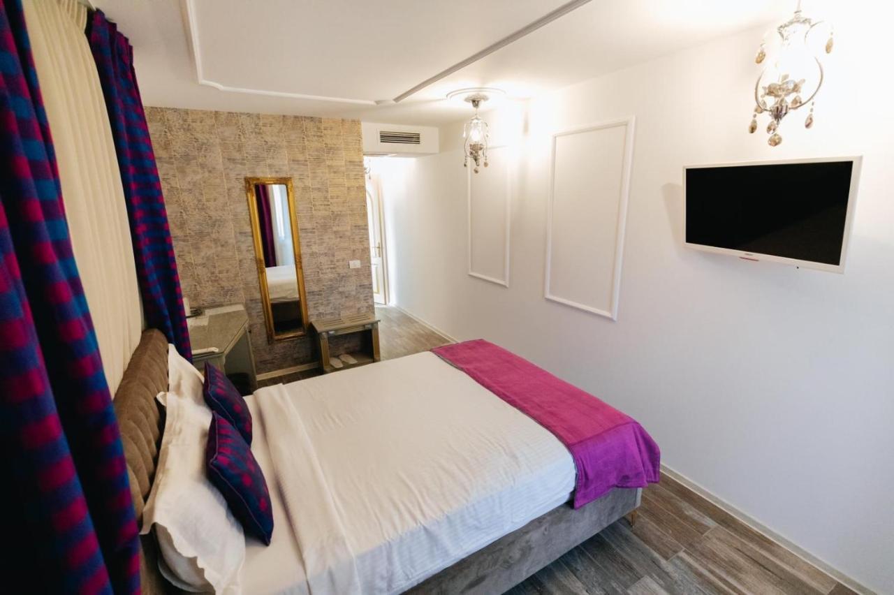 Hotel Goya Collection Târgu Jiu Екстериор снимка