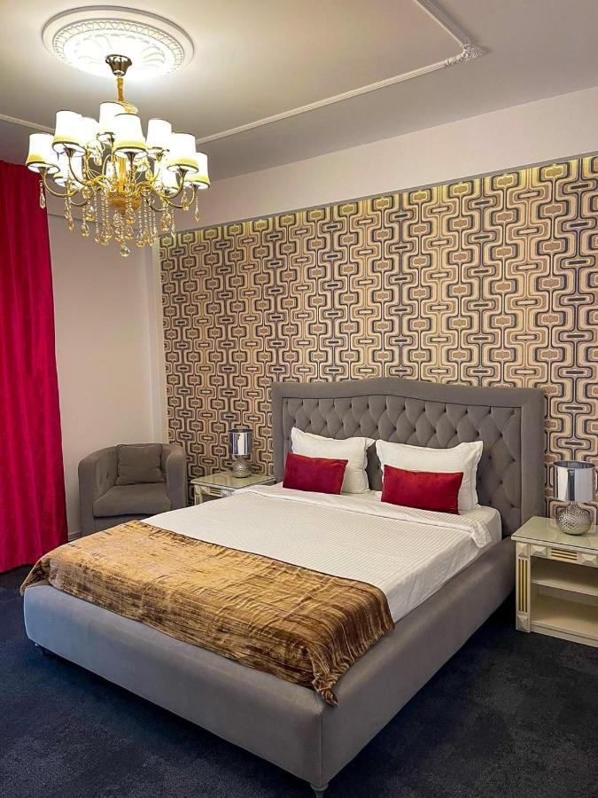 Hotel Goya Collection Târgu Jiu Екстериор снимка