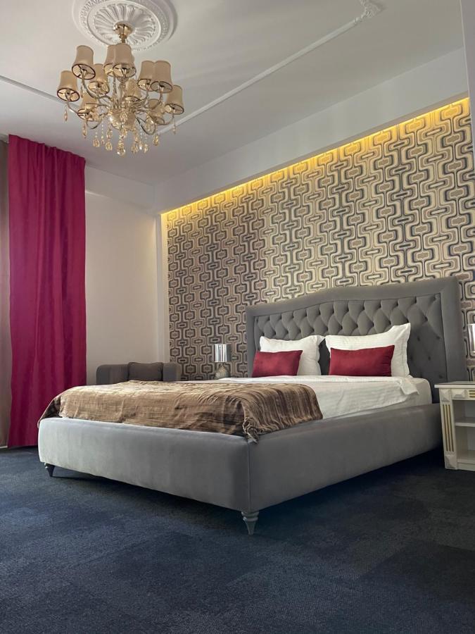 Hotel Goya Collection Târgu Jiu Екстериор снимка