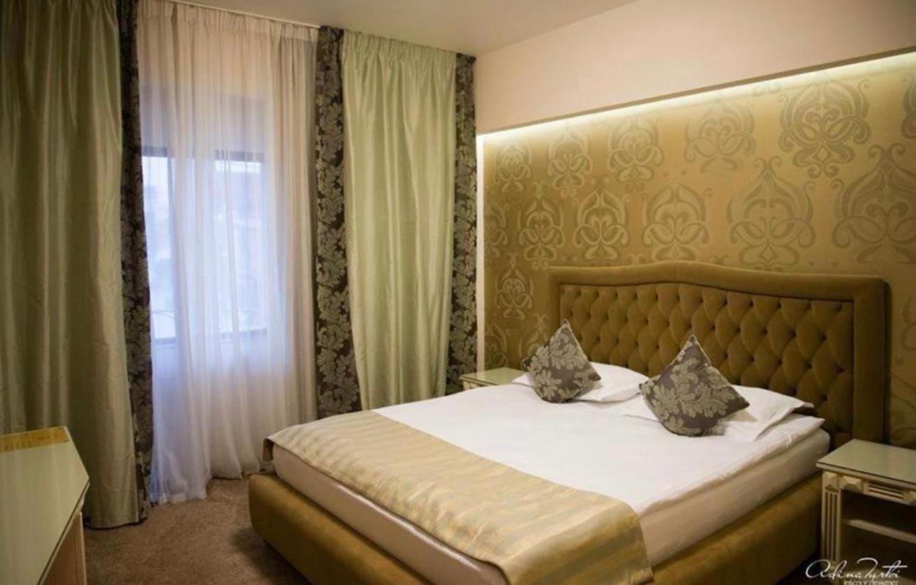 Hotel Goya Collection Târgu Jiu Екстериор снимка
