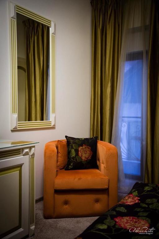 Hotel Goya Collection Târgu Jiu Екстериор снимка