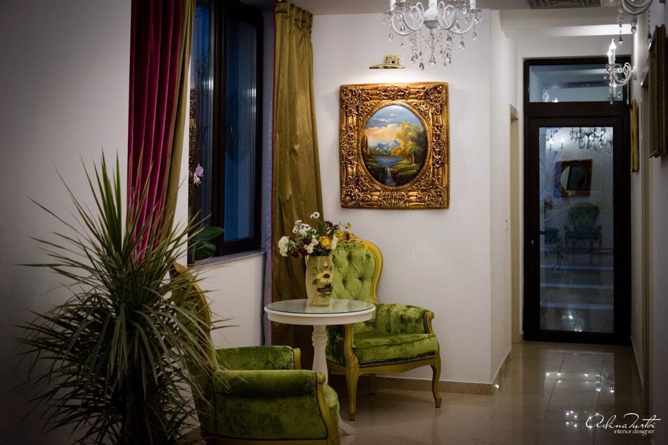 Hotel Goya Collection Târgu Jiu Екстериор снимка